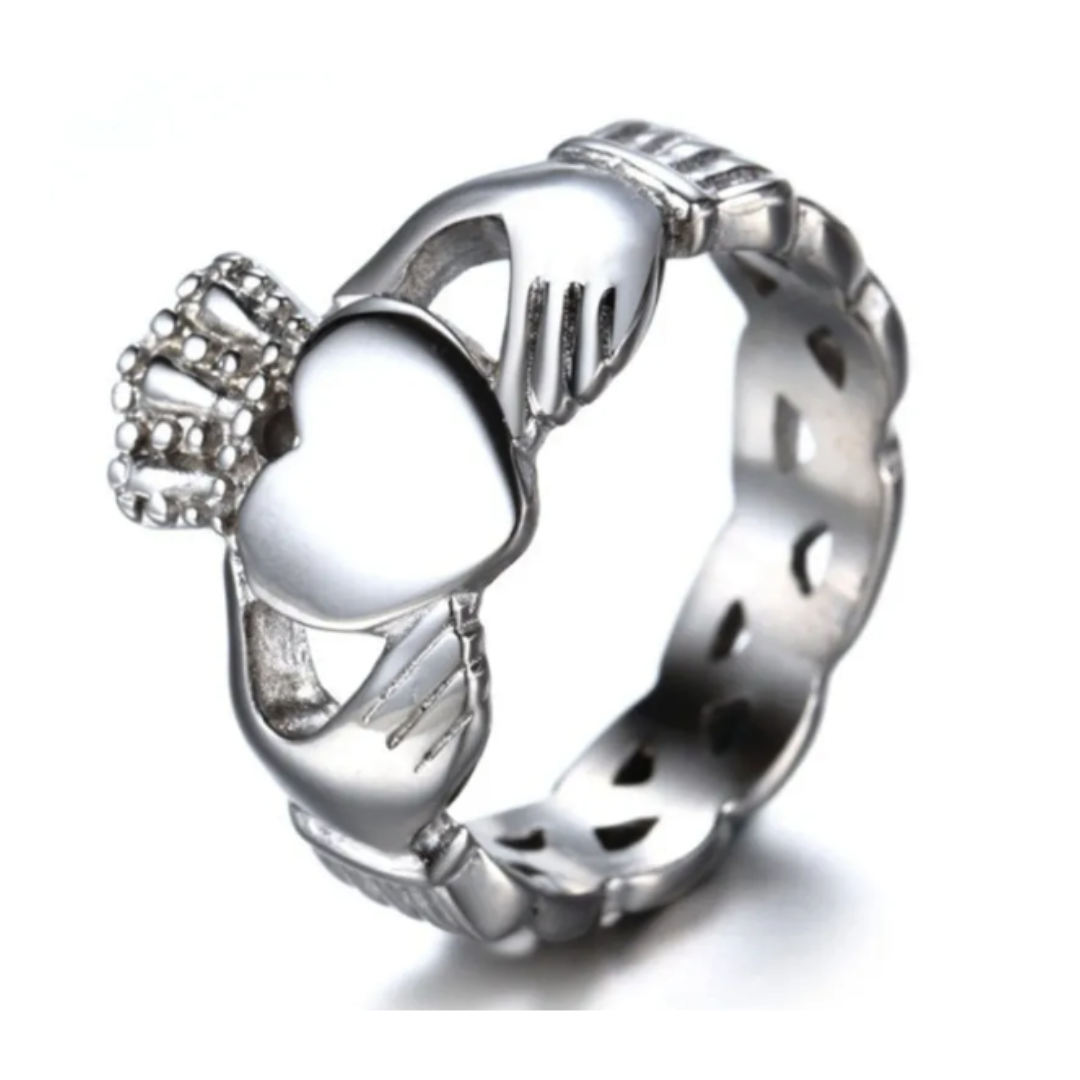 Irish Claddagh Ring