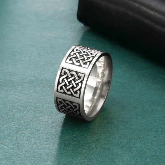 Celtic Knot Viking Ring Black & Silver